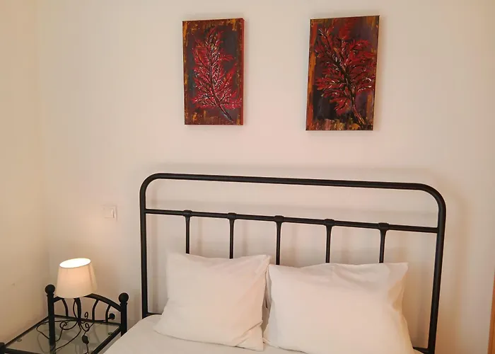 Comfortable Central 2 Bedrooms Apartments By Great&Cosy
